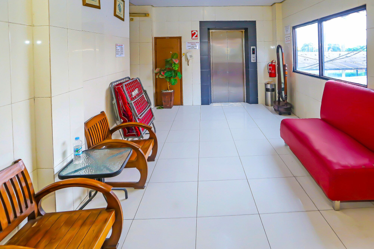 Others 5, Hotel O Sion Holiday, Tangerang