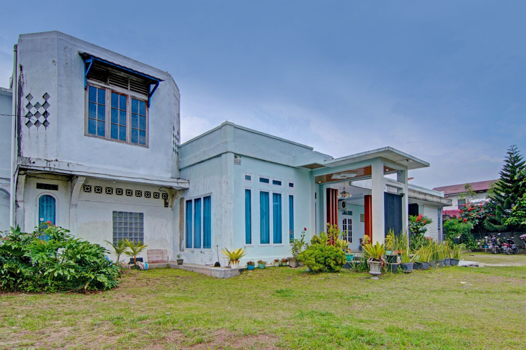 Exterior & Views 1, Hotel O Annajah Homestay Syariah, Pelalawan
