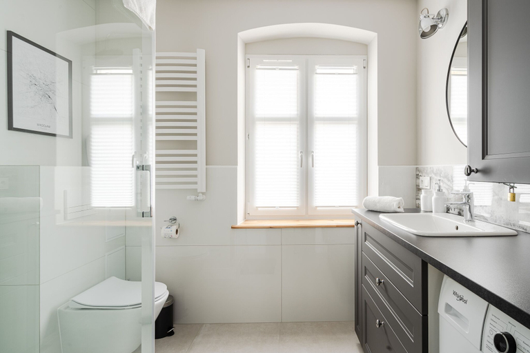 Bathroom 2, RentPlanet - Apartament Rydygiera, Środa Śląska