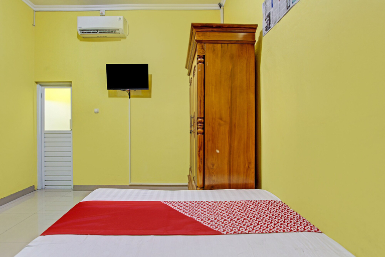 Bedroom 2, Hotel O Umi Rahayu Guesthouse, Semarang
