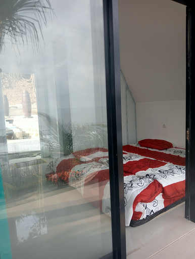 Others 4, Osana Beach Cottage, Pacitan