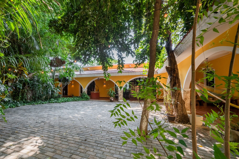 Exterior & Views, Espectacular casona con alberca y jardines, Mérida