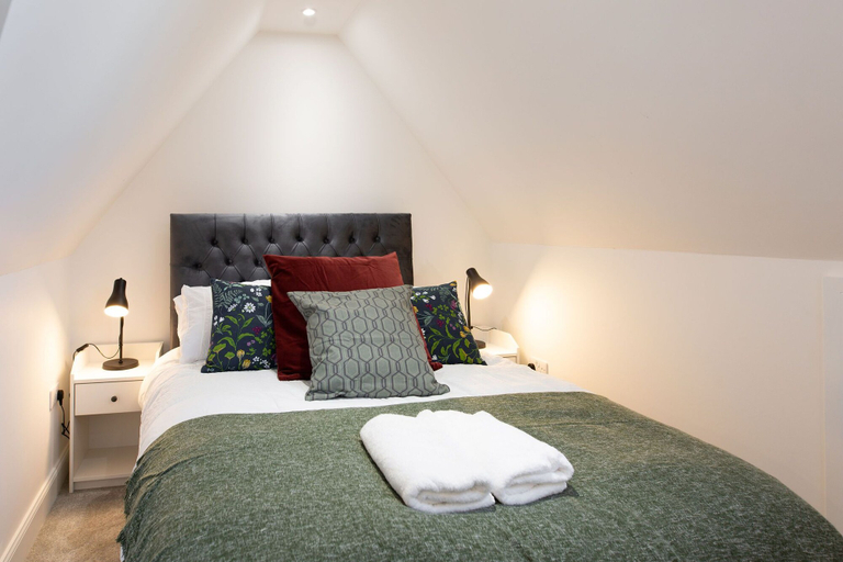 Bedroom 2, Central Flats in Cardiff with Parking, Cardiff