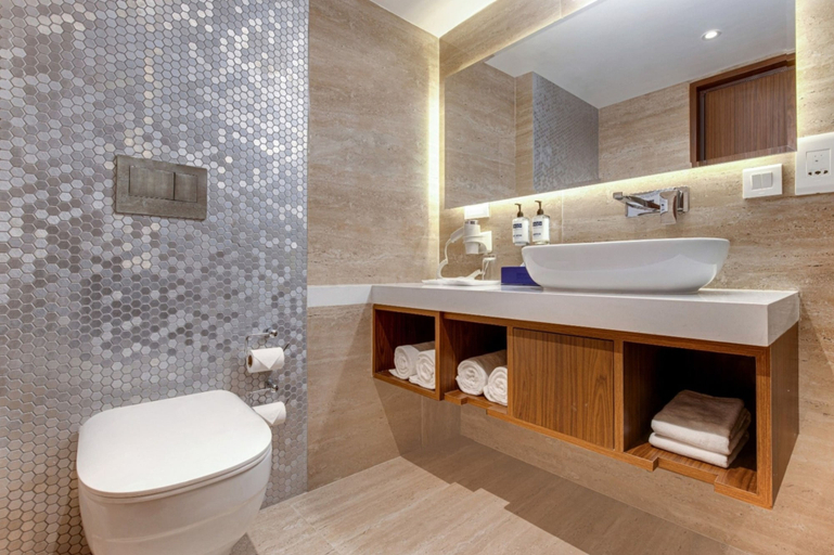 Bathroom, Hotel Aketa Rajpur Road Dehradun, Dehradun, Dehradun