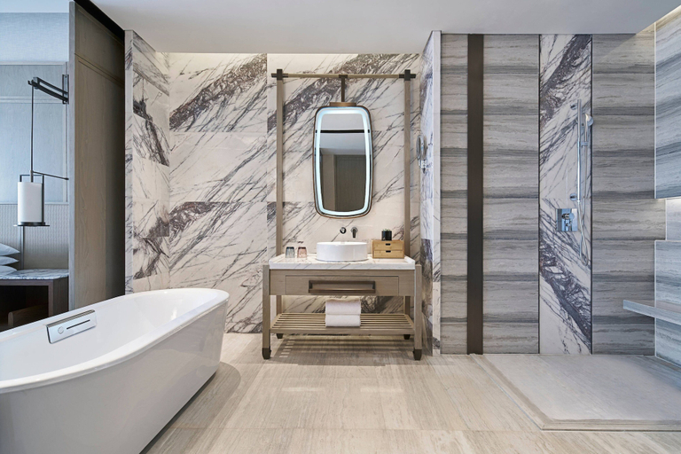 Bathroom 5, Wuxi Marriott Hotel Lihu Lake, Wuxi