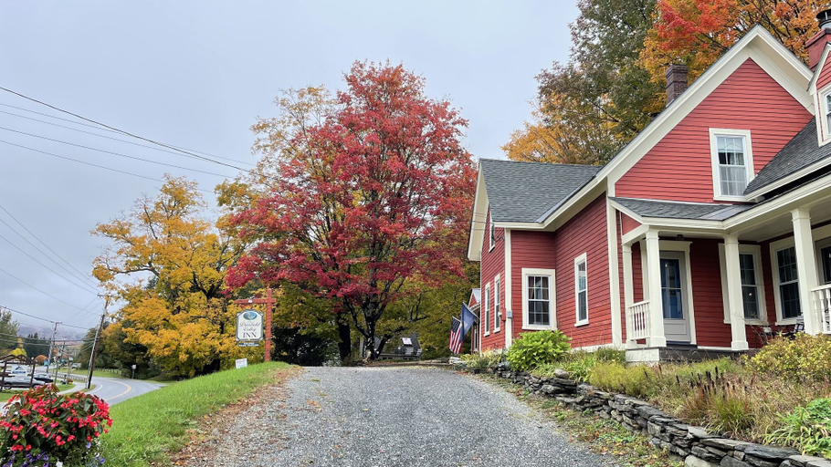 Exterior & Views 2, Deerfield Valley Inn, Windham