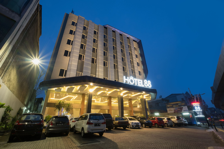 Exterior & Views, Hotel 88 Fatmawati Jakarta by WH, South Jakarta