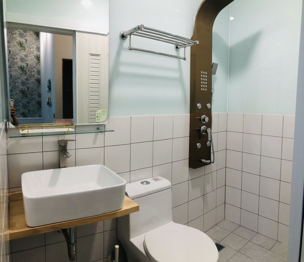 Bathroom 3, 6 person single house, Taitung