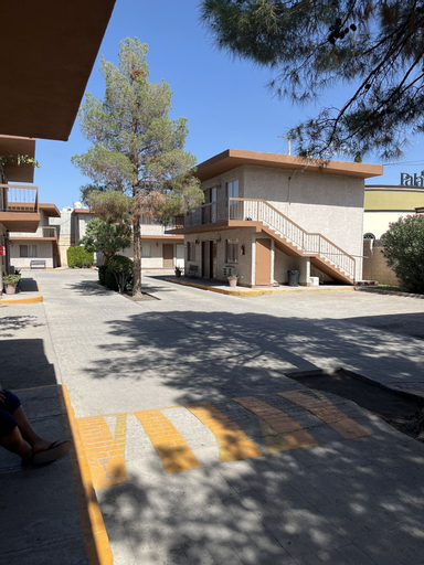 Hotel Regis Consulado Ciudad Juarez., Juárez