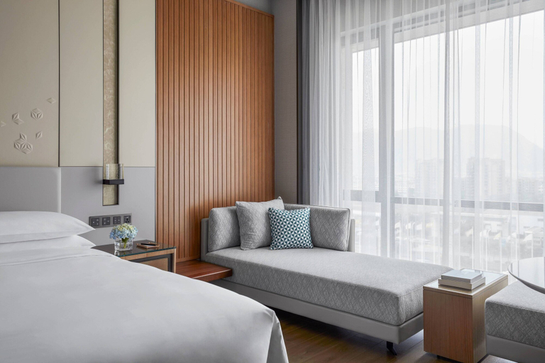 Bedroom 3, Wenzhou Airport Marriott, Wenzhou