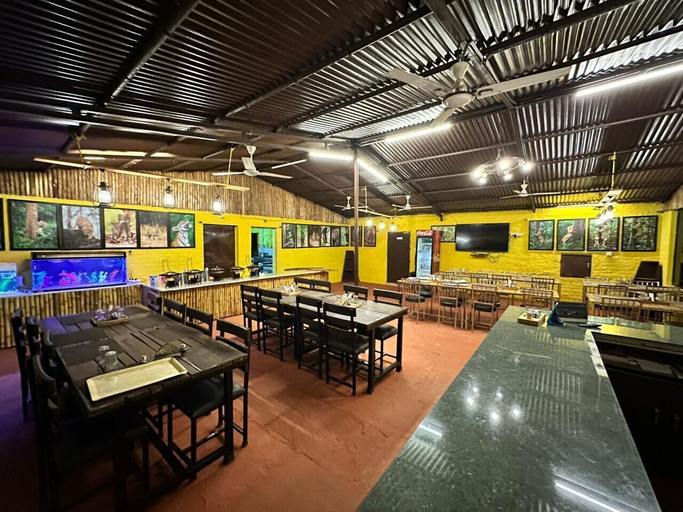 Food & Drinks, Pench Tiger Home, Seoni