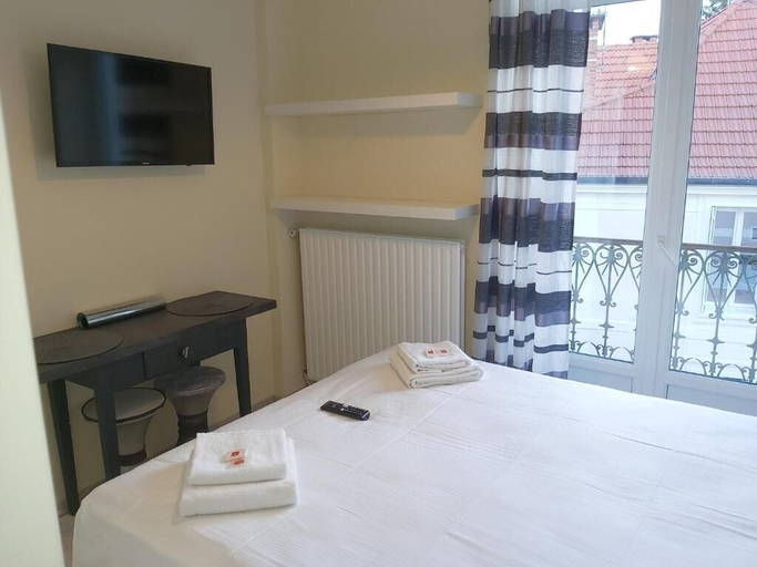 Bedroom 4, Vichy Sejour, Allier