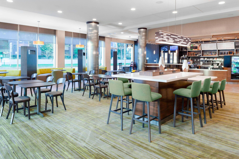 Food & Drinks 5, Courtyard by Marriott DeLand Historic Downtown, Volusia