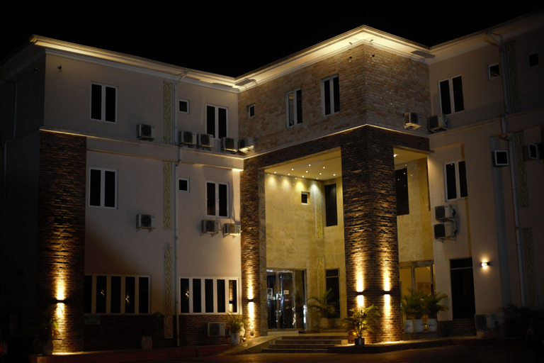 Exterior & Views 2, Rosmohr Gold, Uyo