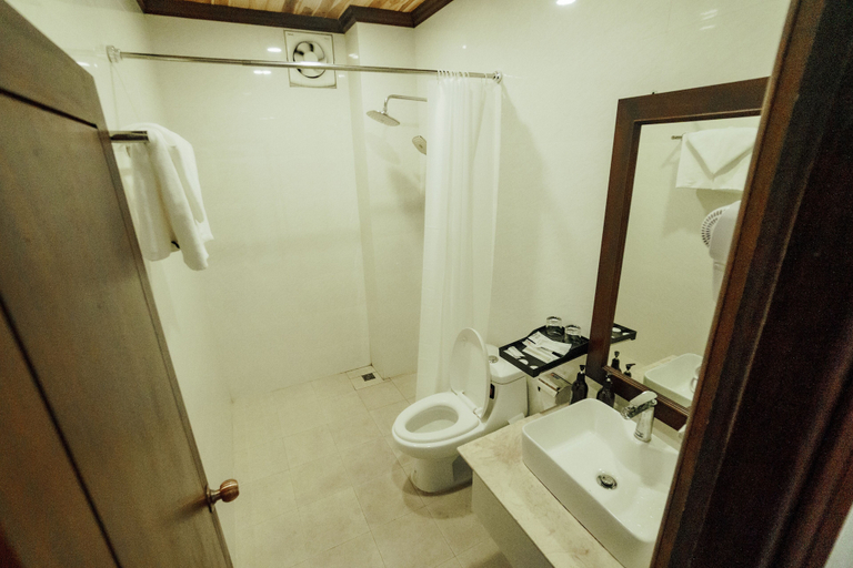 Bathroom 4, Lux hotel Luang Prabang, Luang Prabang