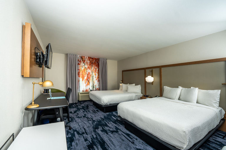 Bedroom 4, Fairfield Inn & Suites By Marriott Beaumont, Jefferson