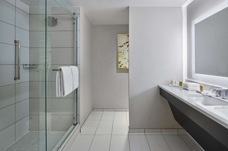 Bathroom 5, Hilton Atlanta Airport, Fulton