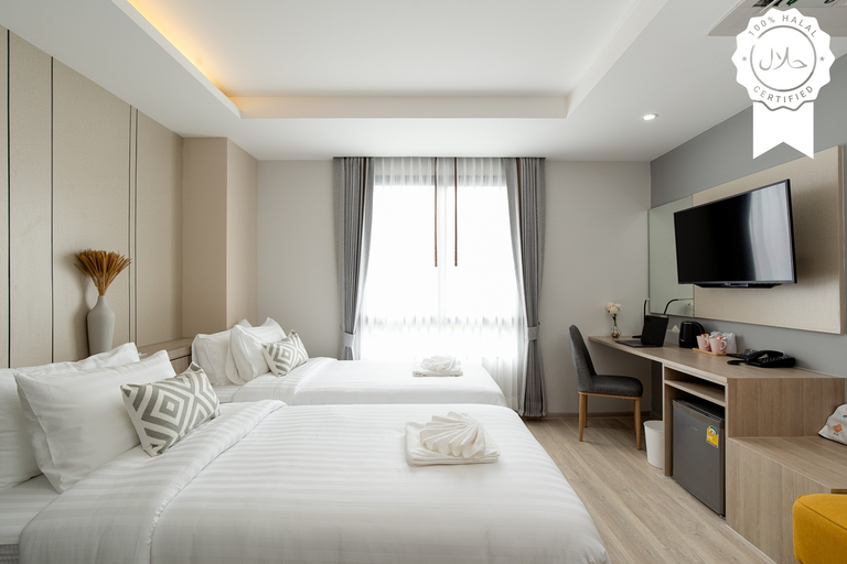 Bedroom 3, The Riski Hotel @ Bangphlat Station, Bang Plad