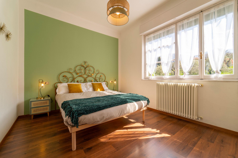Bedroom 4, Coral Blue by Wonderful Italy, Como