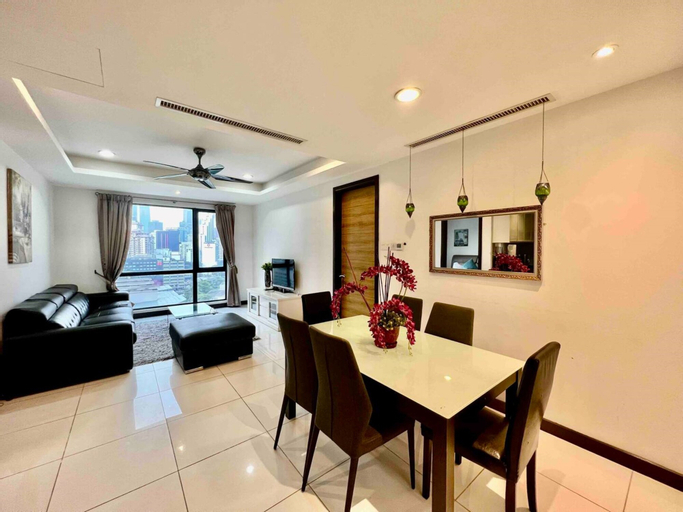 Dining Room 26