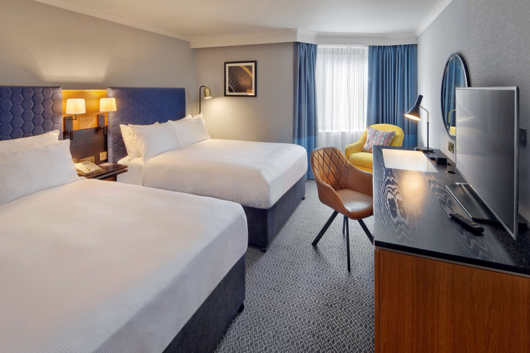 Bedroom 3, DoubleTree by Hilton Manchester Airport, Manchester