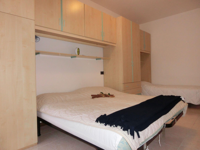Bedroom 2, Two-roomed flat for 5 people on the ground floor with enclosed garden, Venezia