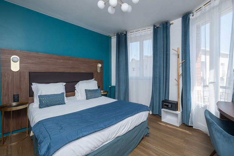 Bedroom 3, The Originals Boutique, Hôtel Le Marignan,Le Havre Centre Gare, Seine-Maritime