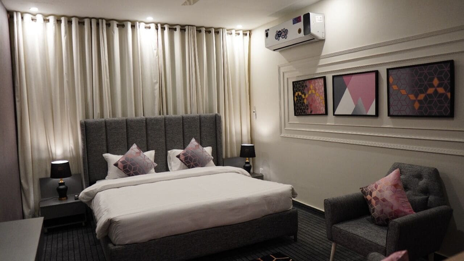 Bedroom 3, La Maison Hotel Islamabad, Islamabad