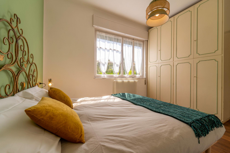 Bedroom 3, Coral Blue by Wonderful Italy, Como