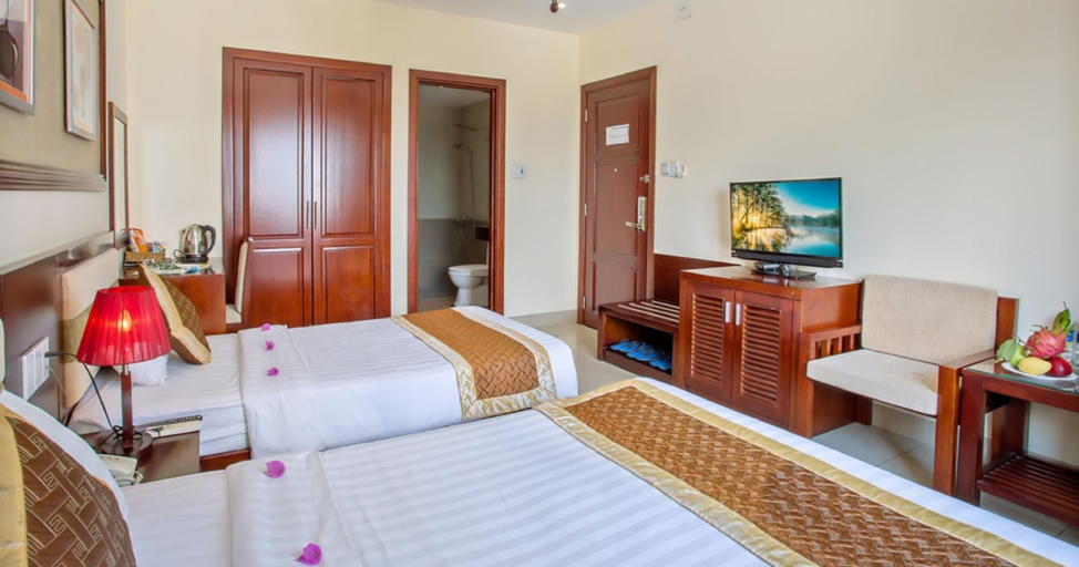 Bedroom 2, SUNVIEW Beach Hotel Danang, Da Nang