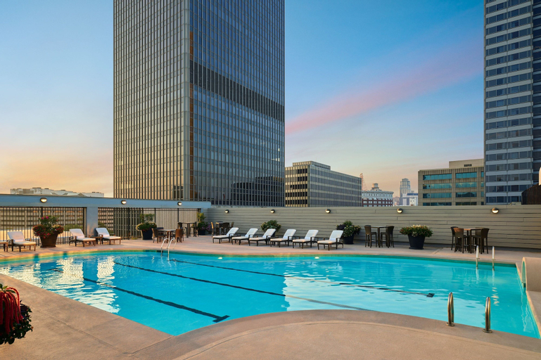 Sport & Beauty 3, Sheraton Kansas City Hotel at Crown Center, Jackson