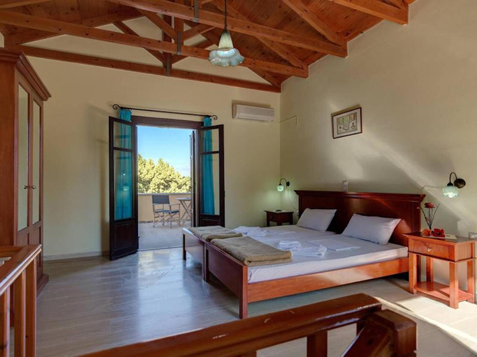 Bedroom 2, Group Accomodation, Heliopetra Studios And Houses, Crete