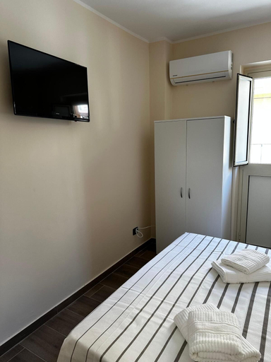 Bedroom 3, B&B Omnia Scilla, Reggio Di Calabria