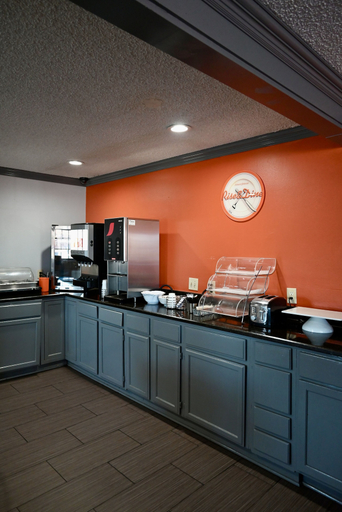Food & Drinks 5, Howard Johnson by Wyndham New Braunfels, Comal