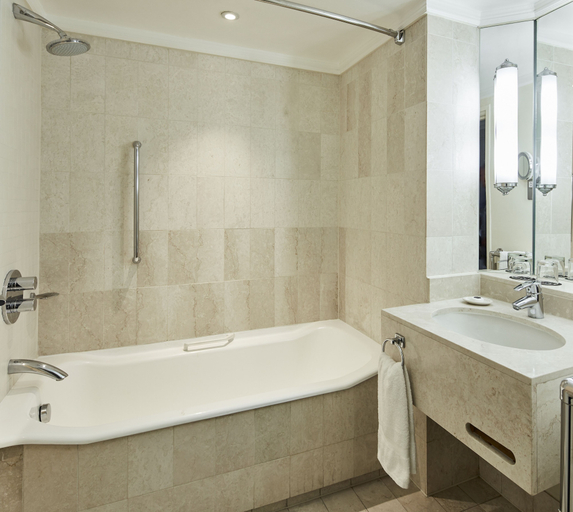 Bathroom 5, The Dilly, London