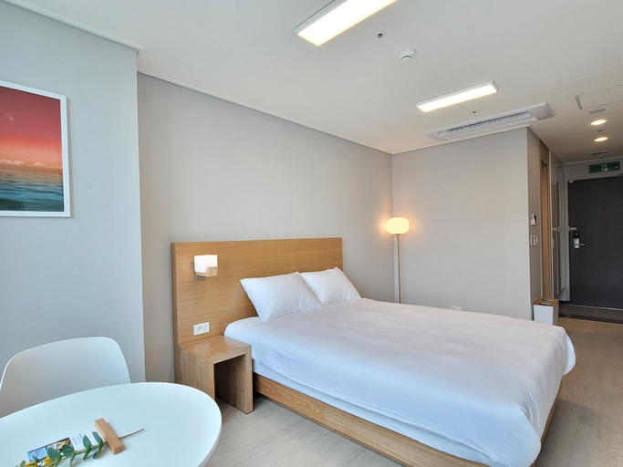 Others 2, Songdo Dahlbitstay, Yeonsu
