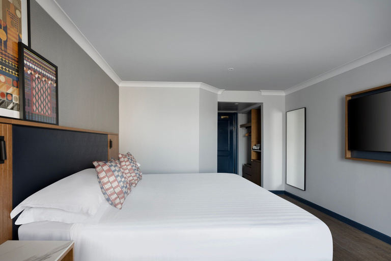 Bedroom 4, Edinburgh Marriott Hotel Holyrood, Edinburgh