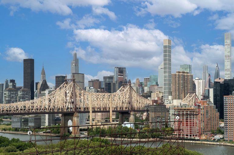Exterior & Views 2, Residence Inn By Marriott New York Queens, New York