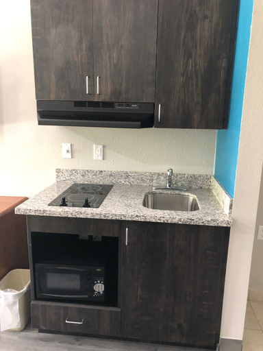 Others 5, Scottish Inn & Suites, Wharton