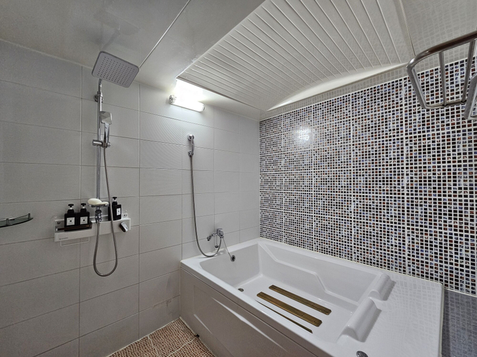 Bathroom 2, Hotel G7, Daedeok