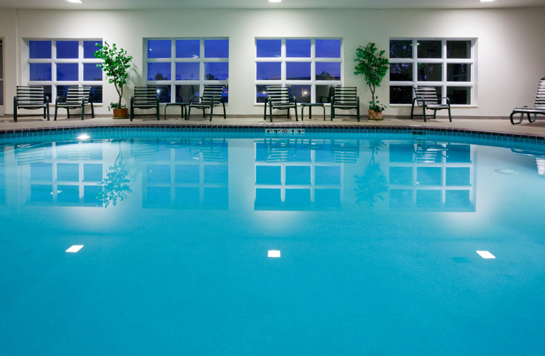 Sport & Beauty 3, Holiday Inn Express & Suites STEVENS POINT by IHG, Portage