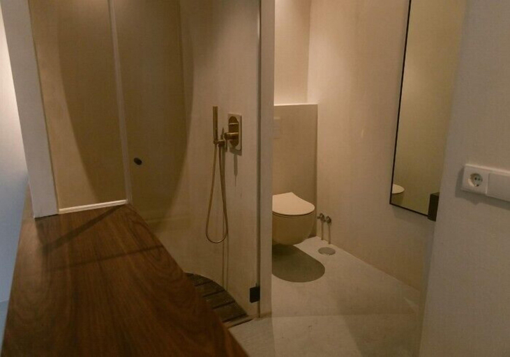 Bathroom 4, Numa Experimental, Pontevedra