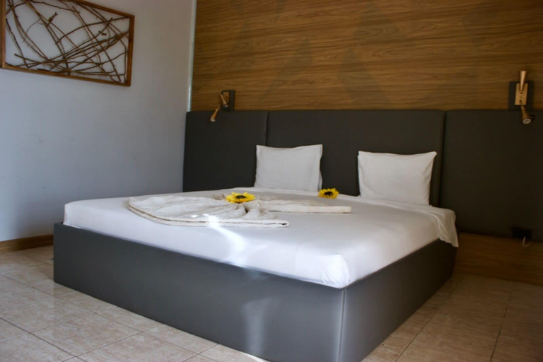 Bedroom 2, Hotel Restaurant Falucho Paradise Beach