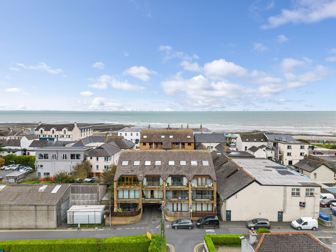 Exterior & Views 2, Central Apartment 3B, Newry, Mourne and Down