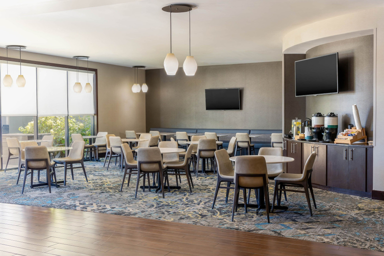 Food & Drinks 5, Residence Inn Youngstown Warren/Niles, Trumbull