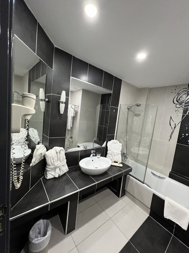 Bathroom 4, Hôtel Phoenix, Es Senia