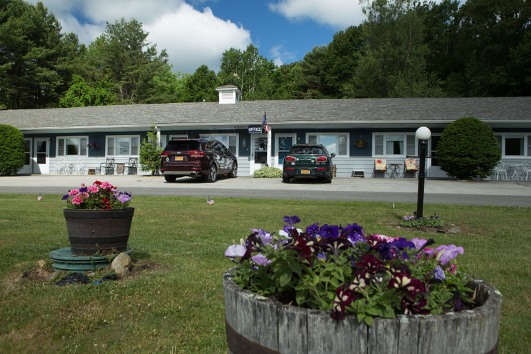 Exterior & Views 2, The Governor's Rock Motel DF ROCKLLC, Bennington