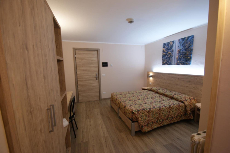 Bedroom 2, Europa, Torino
