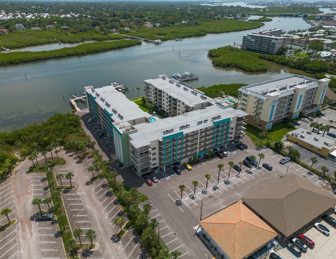 Exterior & Views 2, Golden Shores 210, Pinellas