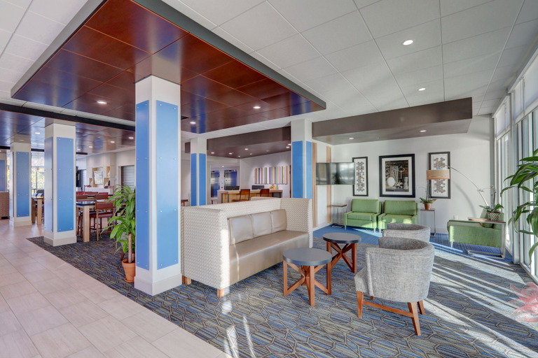 Others 5, Holiday Inn Express & Suites AUBURN DOWNTOWN by IHG, King